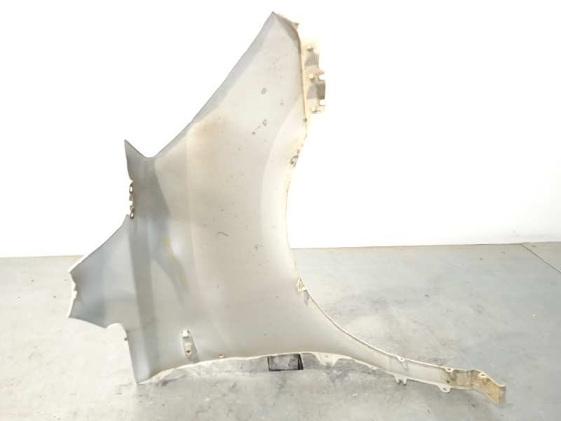 Recambio de aleta delantera izquierda para hyundai h1 travel referencia OEM IAM 663114H500  