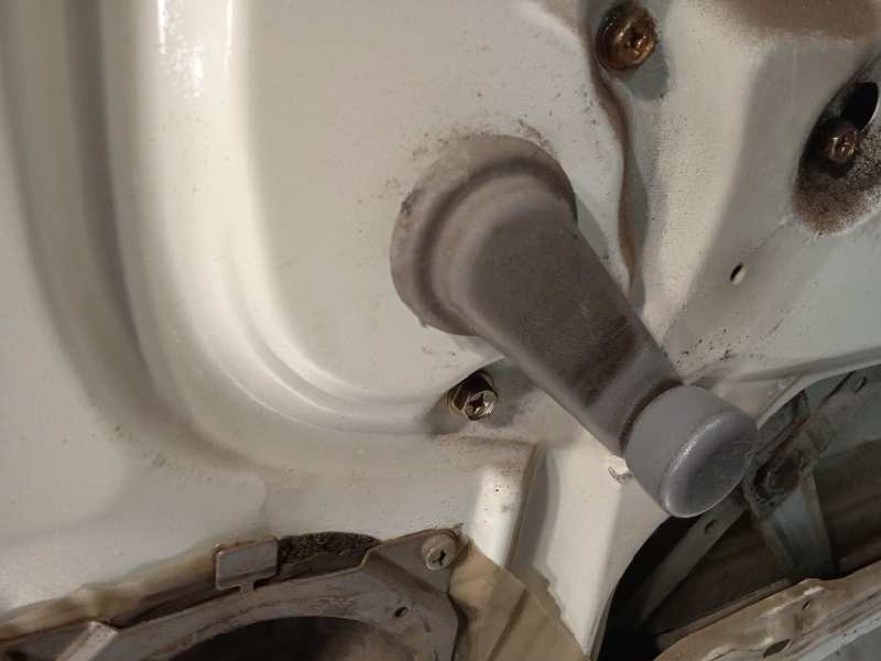 Recambio de puerta delantera derecha para nissan cabstar 2.3 referencia OEM IAM NOREF  