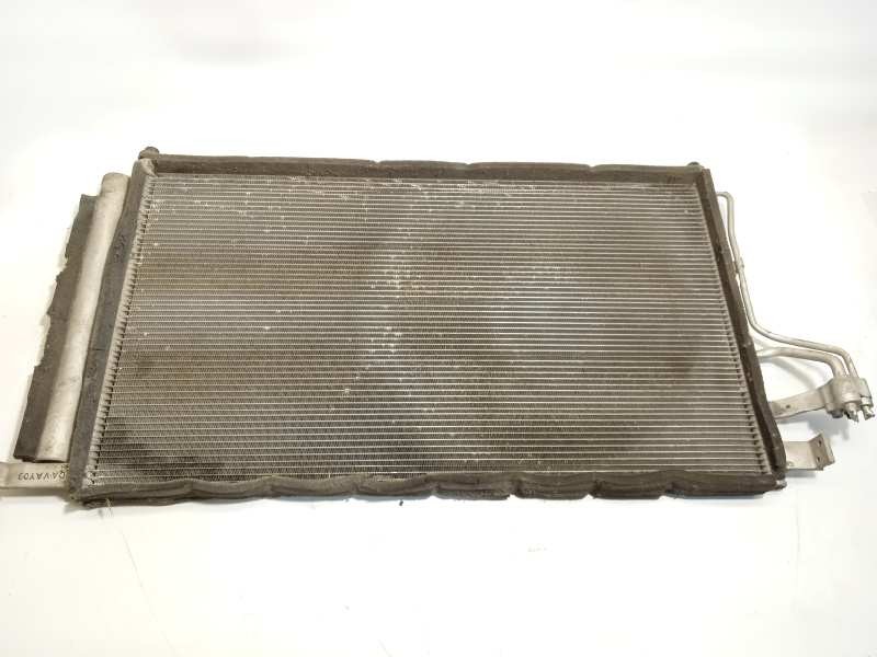 Recambio de condensador / radiador aire acondicionado para hyundai h1 travel referencia OEM IAM 976064H000  