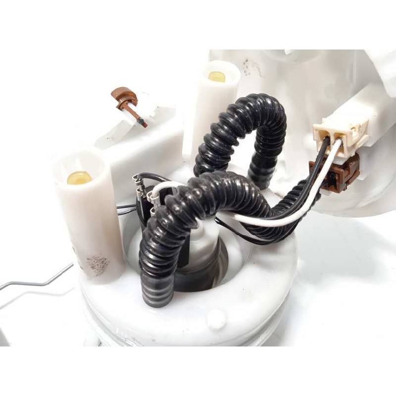 Recambio de bomba combustible para renault captur 1.3 tce referencia OEM IAM 170114377R  09747989900