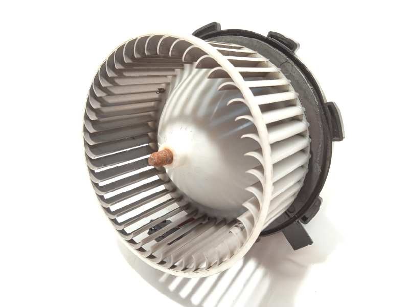 Recambio de motor calefaccion para porsche macan (typ ) s diesel referencia OEM IAM 8T1820021  