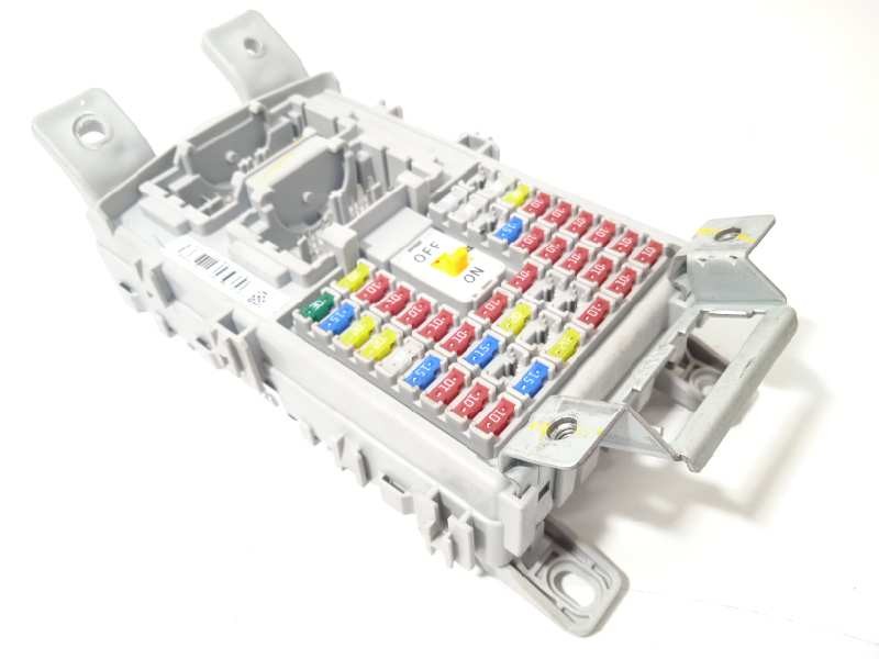 Recambio de caja reles / fusibles para hyundai i20 active 1.0 tgdi cat referencia OEM IAM 91955C8560  