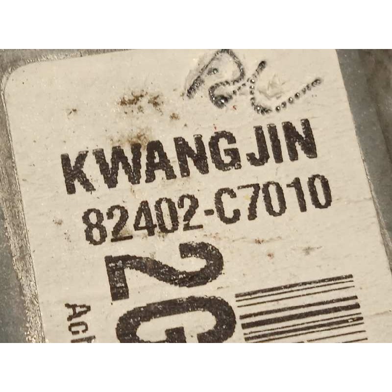 Recambio de elevalunas delantero derecho para hyundai i20 active 1.0 tgdi cat referencia OEM IAM 82402C7010  