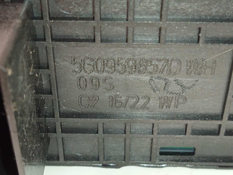 Recambio de mando elevalunas delantero izquierdo para volkswagen t-cross 1.0 tsi referencia OEM IAM 5G0959857D  5G0959857DWHS