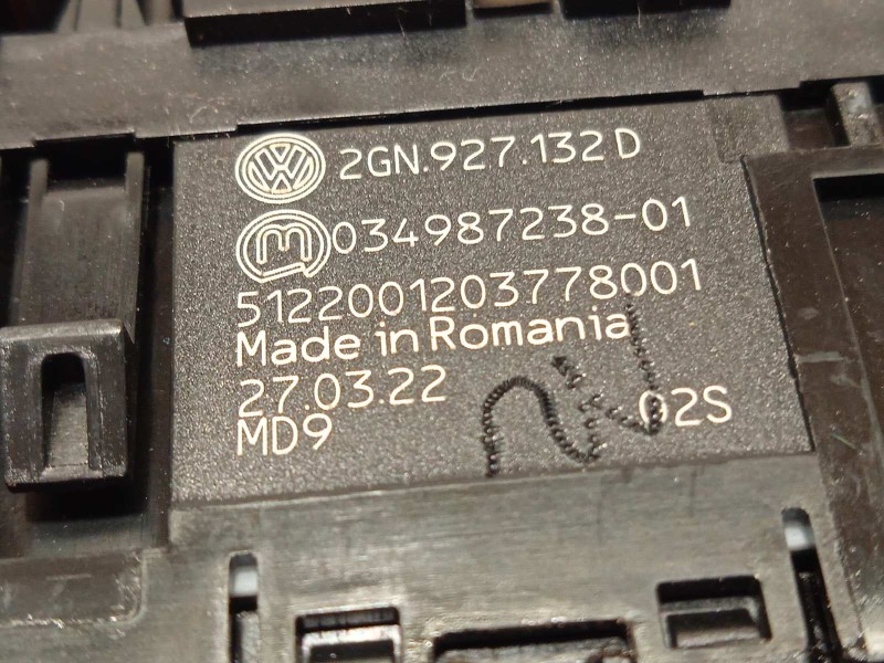 Recambio de mando multifuncion para volkswagen t-cross 1.0 tsi referencia OEM IAM 2GN927132D  2GN927132DWHS