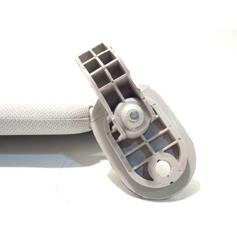 Recambio de parasol derecho para hyundai i20 active 1.0 tgdi cat referencia OEM IAM 85220C8050TTX  