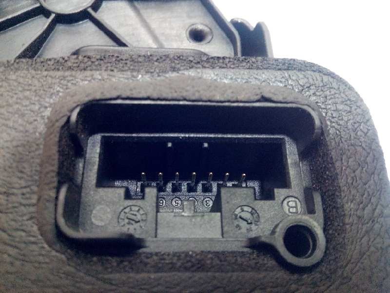 Recambio de cerradura puerta delantera izquierda para volkswagen passat lim. (3g2) advance bmt referencia OEM IAM 5E1837015A  