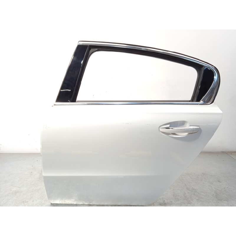 Recambio de puerta trasera izquierda para peugeot 508 sw allure referencia OEM IAM 9006S0  