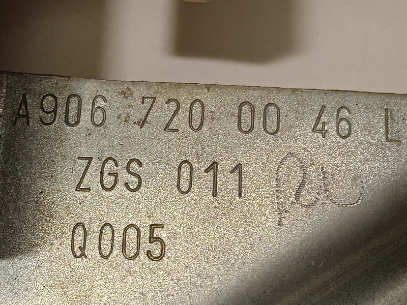 Recambio de elevalunas delantero izquierdo para volkswagen crafter combi (2e) 2.0 tdi referencia OEM IAM A9067200046  