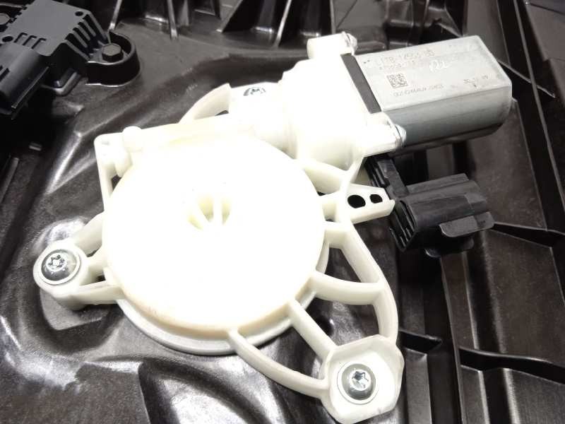 Recambio de elevalunas delantero izquierdo para ford fiesta (ce1) trend referencia OEM IAM L1BBA23201CB  L1TB14553BB