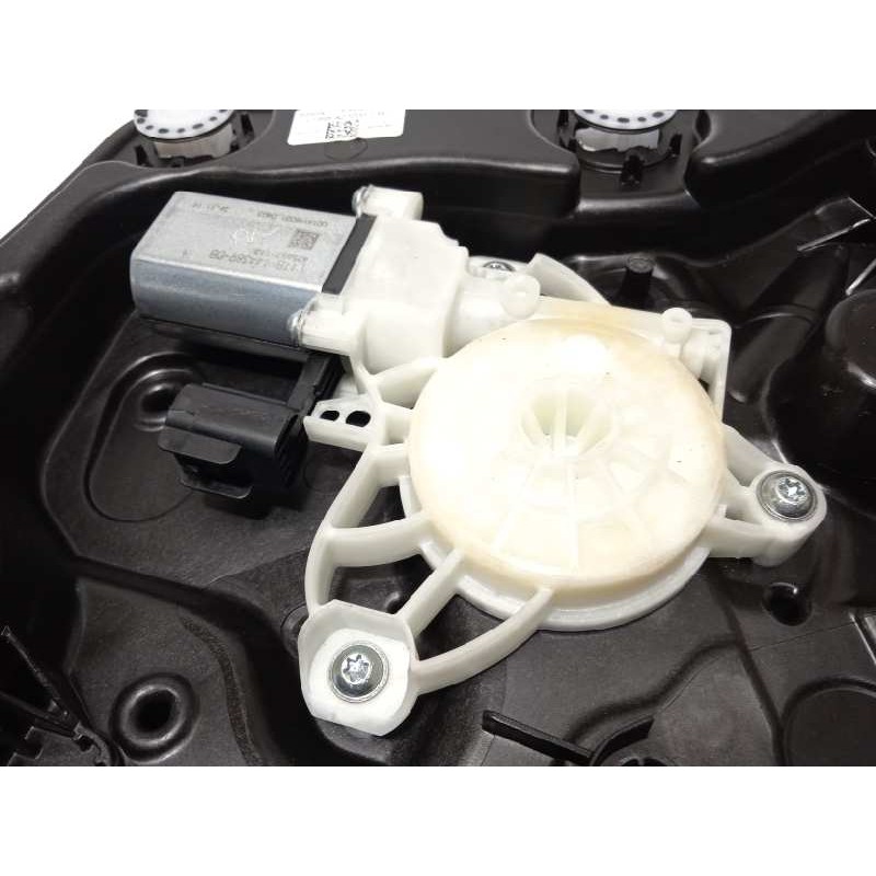 Recambio de elevalunas trasero derecho para ford fiesta (ce1) trend referencia OEM IAM L1BBA27000CB  L1TB14A389DB