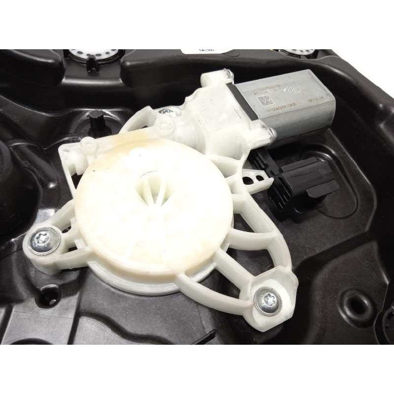 Recambio de elevalunas trasero izquierdo para ford fiesta (ce1) trend referencia OEM IAM L1BBA27001CB  L1TB14553DB