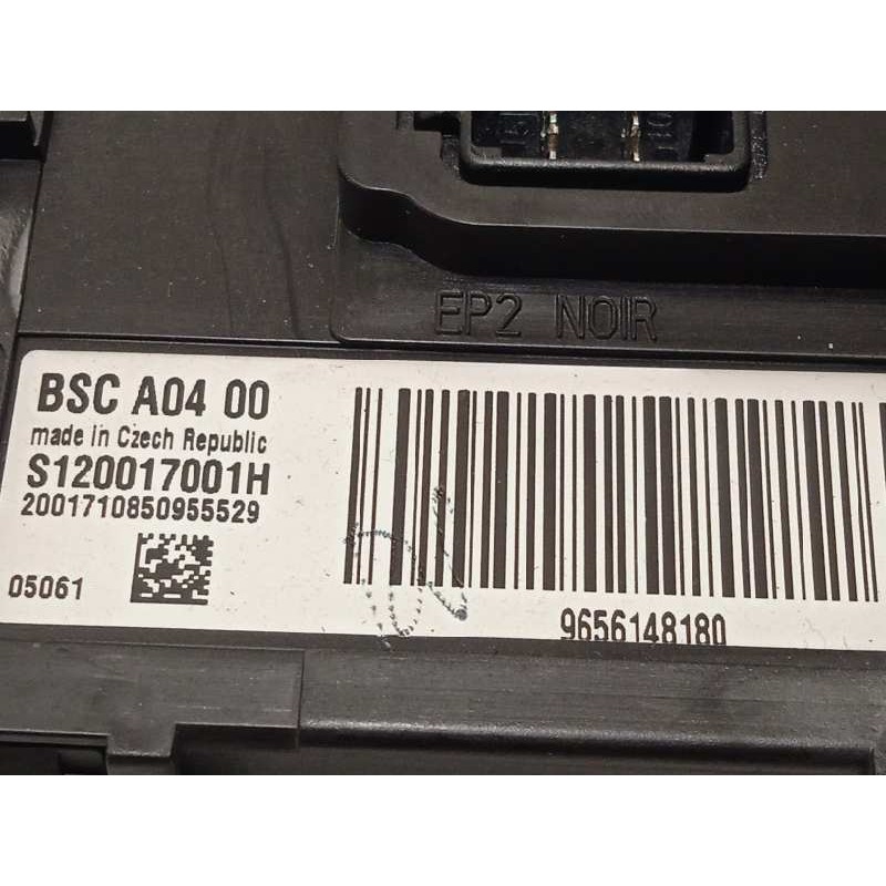 Recambio de caja reles / fusibles para peugeot 407 sw st confort referencia OEM IAM 9656148180  