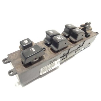 MANDO ELEVALUNAS DELANTERO IZQUIERDO 935704D200T 