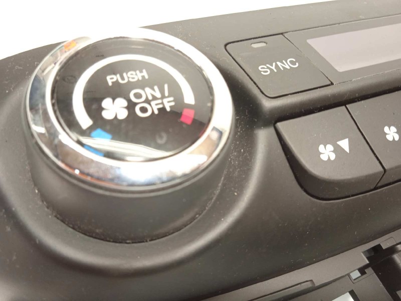 Recambio de mando climatizador para honda cr-v 1.6 dtec cat referencia OEM IAM 79600T1TG611M1  