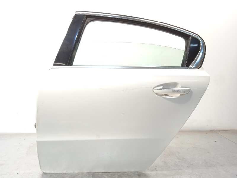 Recambio de puerta trasera izquierda para peugeot 508 allure referencia OEM IAM 9006S0  