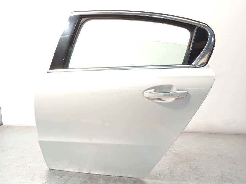 Recambio de puerta trasera izquierda para peugeot 508 allure referencia OEM IAM 9006S0  