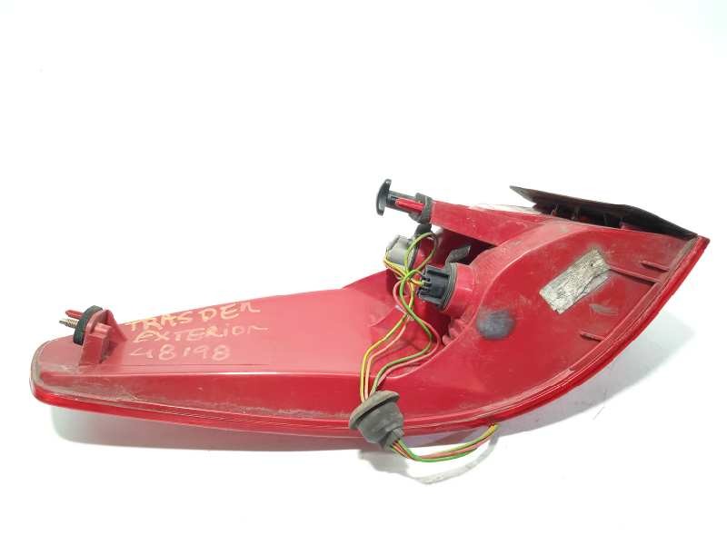 Recambio de piloto trasero derecho para peugeot 607 (s2) 2.2 referencia OEM IAM 6351N1  