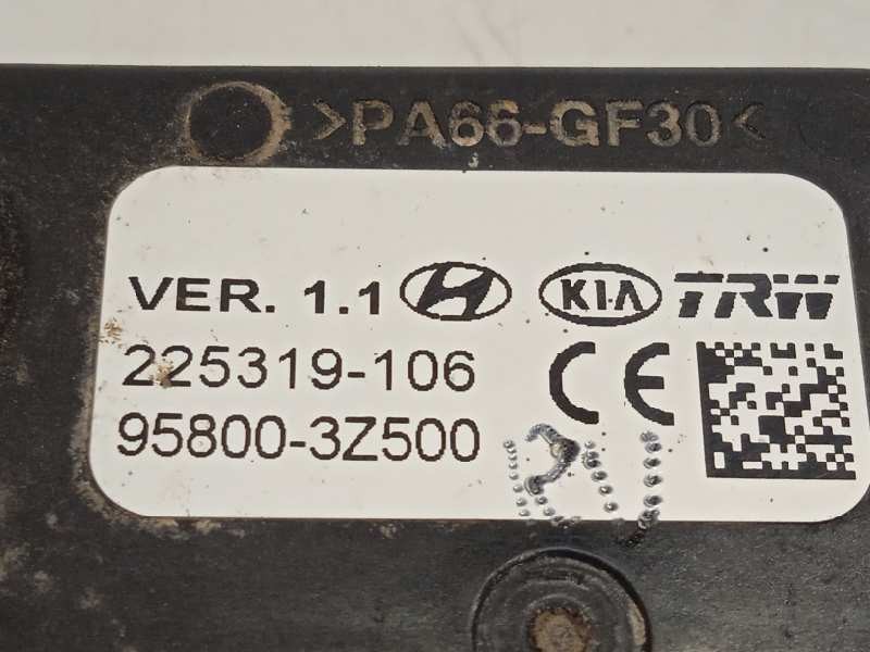 Recambio de modulo electronico para hyundai i40 style referencia OEM IAM 958003Z500  