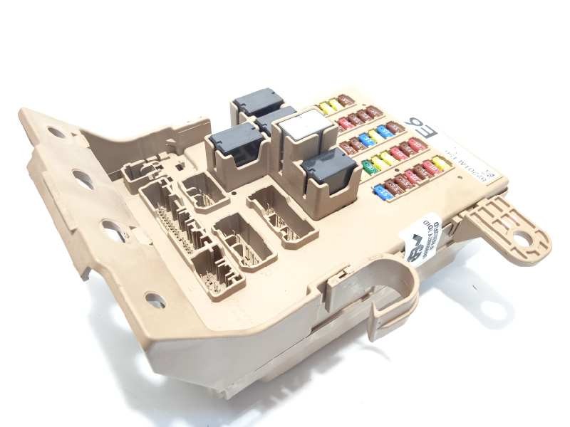 Recambio de caja reles / fusibles para subaru outback (b15) 2.0 diesel cat referencia OEM IAM 82201AL150  