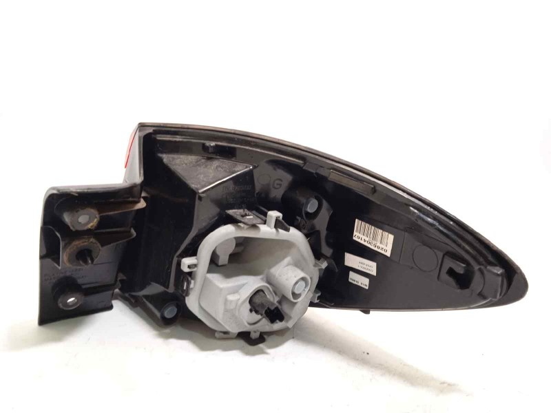 Recambio de piloto trasero izquierdo para renault captur dynamique referencia OEM IAM 265557367R  