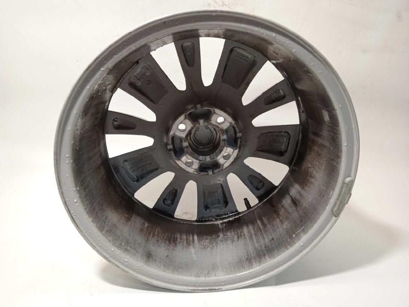 Recambio de llanta para renault captur dynamique referencia OEM IAM 403002556R  