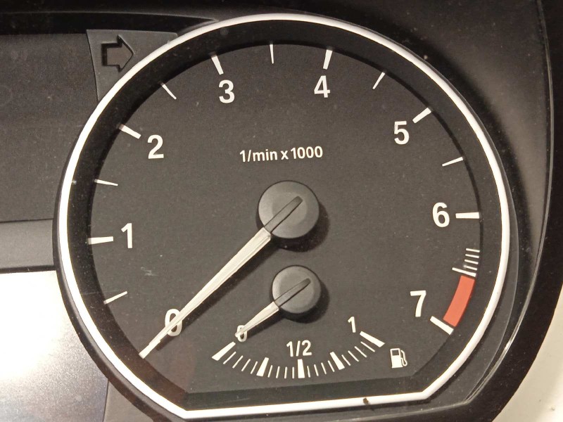 Recambio de cuadro instrumentos para bmw serie 1 berlina (e81/e87) 116i referencia OEM IAM 9122587  1024932