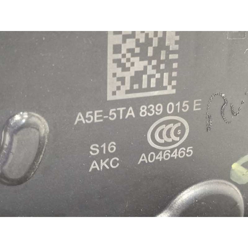 Recambio de cerradura puerta trasera izquierda para skoda fabia 1.2 tsi referencia OEM IAM 5TA839015E  A5E5TA839015E