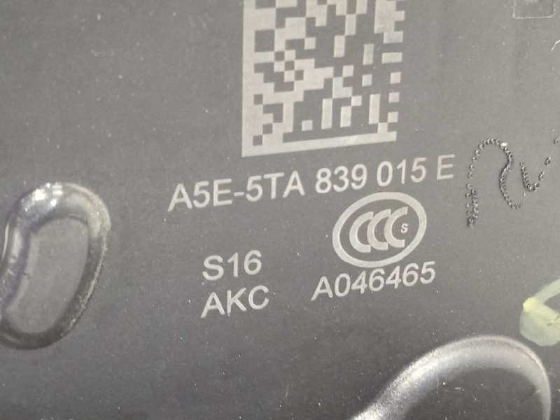 Recambio de cerradura puerta trasera izquierda para skoda fabia 1.2 tsi referencia OEM IAM 5TA839015E  A5E5TA839015E