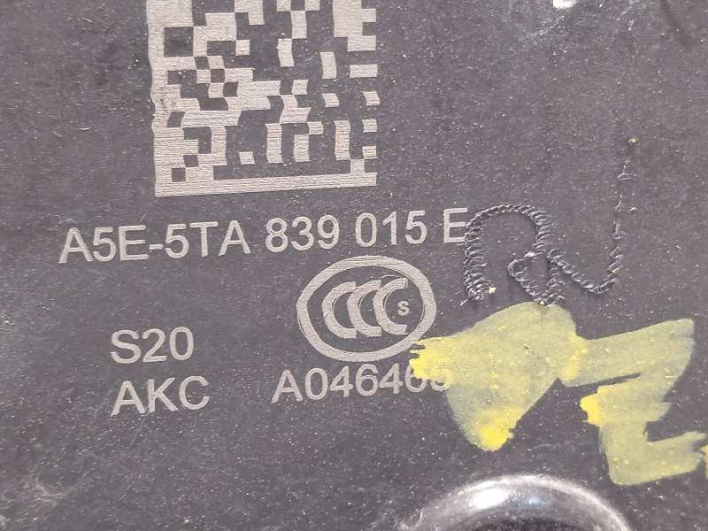 Recambio de cerradura puerta trasera izquierda para volkswagen polo 1.0 tsi referencia OEM IAM 5TA839015E  