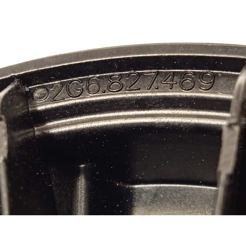 Recambio de maneta exterior porton para volkswagen polo 1.0 tsi referencia OEM IAM 2G6827469  5G6827469