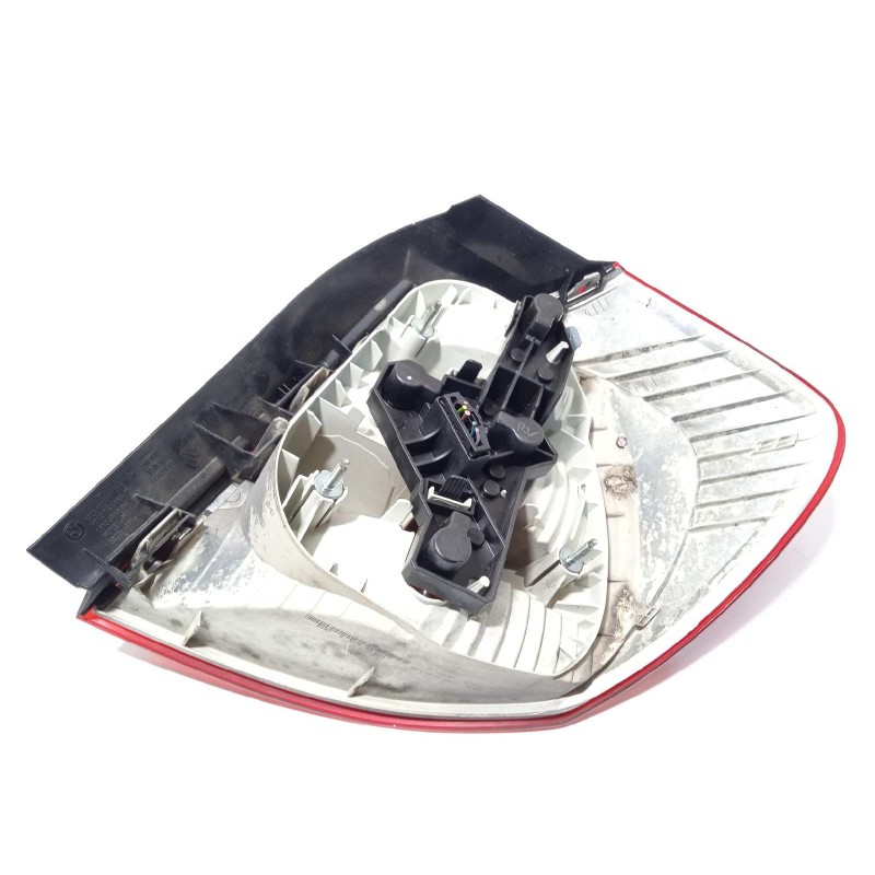 Recambio de piloto trasero izquierdo para bmw serie 1 berlina (e81/e87) 116i referencia OEM IAM 6924501  63216924501