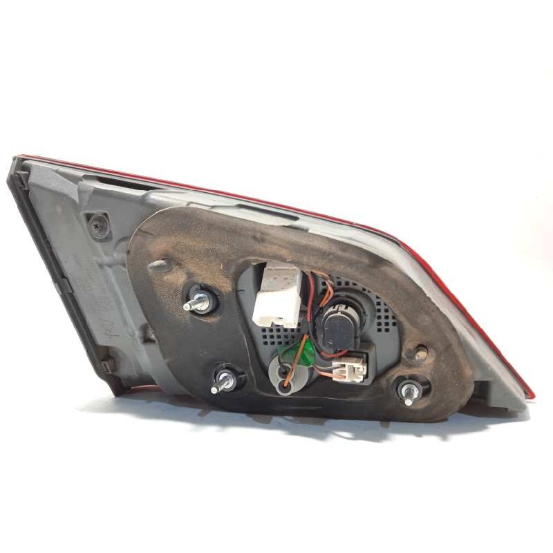 Recambio de piloto trasero derecho interior para hyundai i40 style referencia OEM IAM 924043Z600  