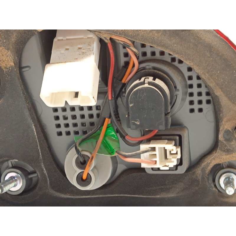 Recambio de piloto trasero derecho interior para hyundai i40 style referencia OEM IAM 924043Z600  