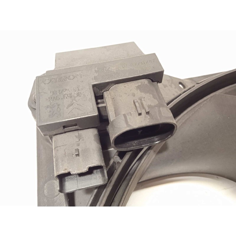 Recambio de electroventilador para peugeot 207 cc básico referencia OEM IAM 9653804080  9812028580