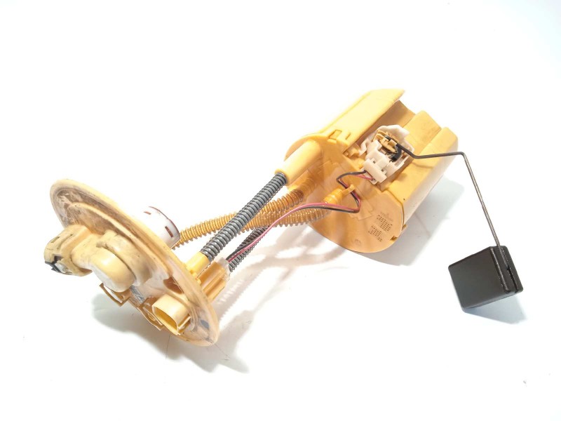 Recambio de aforador para toyota yaris (ksp9/scp9/nlp9) básico referencia OEM IAM 770100D020  