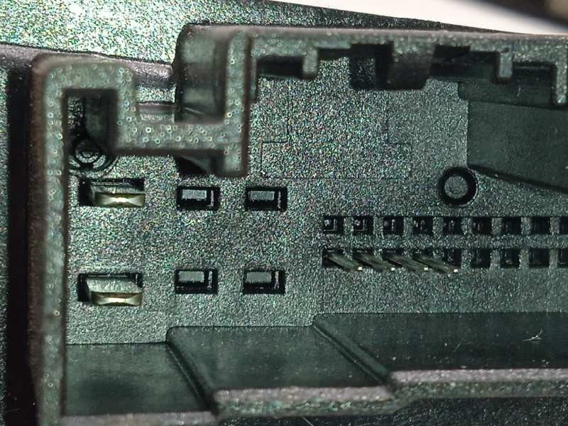 Recambio de elevalunas delantero derecho para skoda fabia combi 1.0 tsi referencia OEM IAM 2Q2959882  