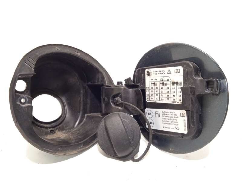 Recambio de tapa exterior combustible para skoda fabia combi 1.0 tsi referencia OEM IAM 6V9809999B  