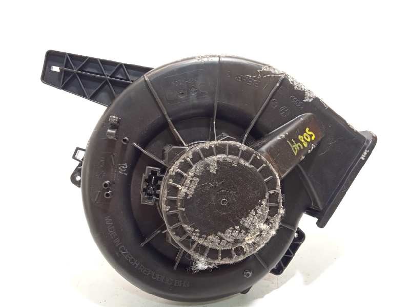 Recambio de motor calefaccion para skoda fabia combi 1.0 tsi referencia OEM IAM 6R1819015A  