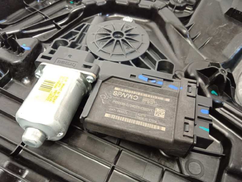 Recambio de elevalunas trasero izquierdo para lynk&co lynk & co 01 1.5 phev referencia OEM IAM 8891895906  