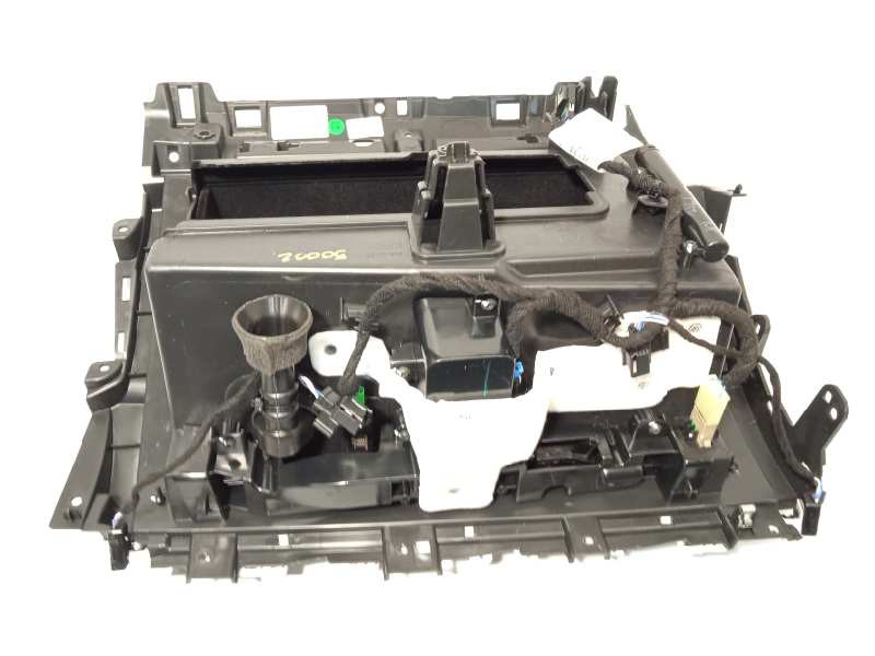 Recambio de guantera para lynk&co lynk & co 01 1.5 phev referencia OEM IAM 8889771952  