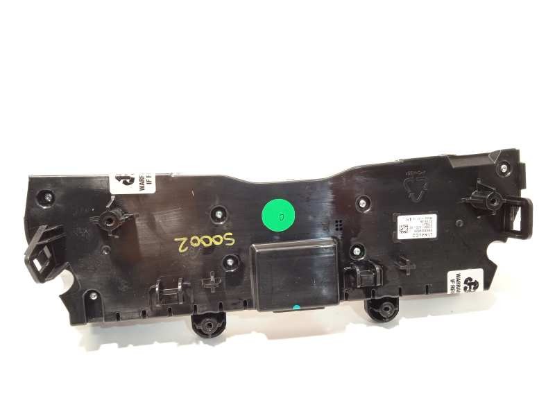 Recambio de mando climatizador para lynk&co lynk & co 01 1.5 phev referencia OEM IAM 8893304828  