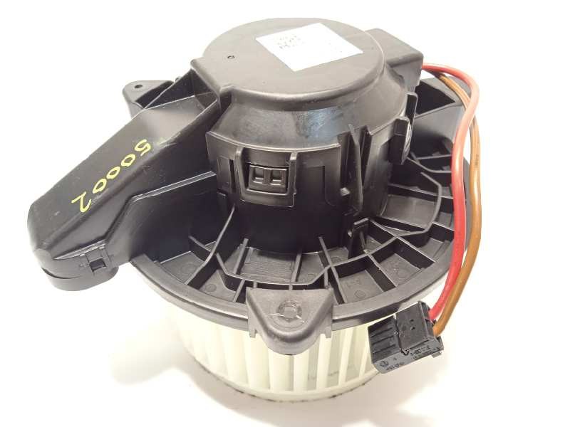 Recambio de motor calefaccion para lynk&co lynk & co 01 1.5 phev referencia OEM IAM 8888773985  
