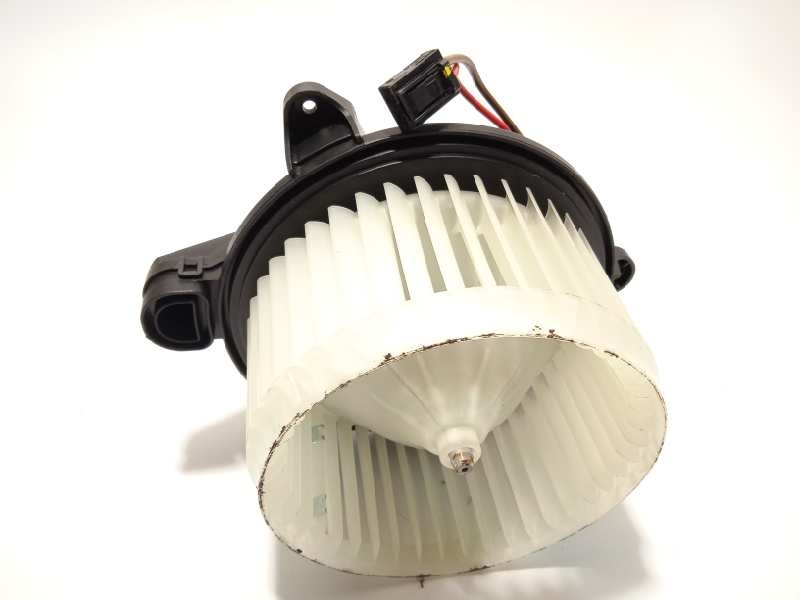 Recambio de motor calefaccion para lynk&co lynk & co 01 1.5 phev referencia OEM IAM 8888773985  