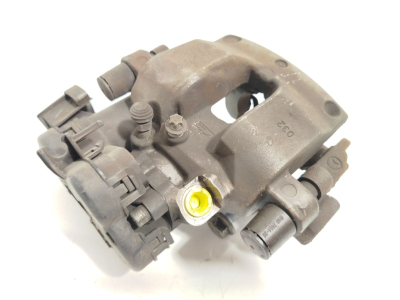PINZA FRENO TRASERA DERECHA A2054232098 A2054230281 