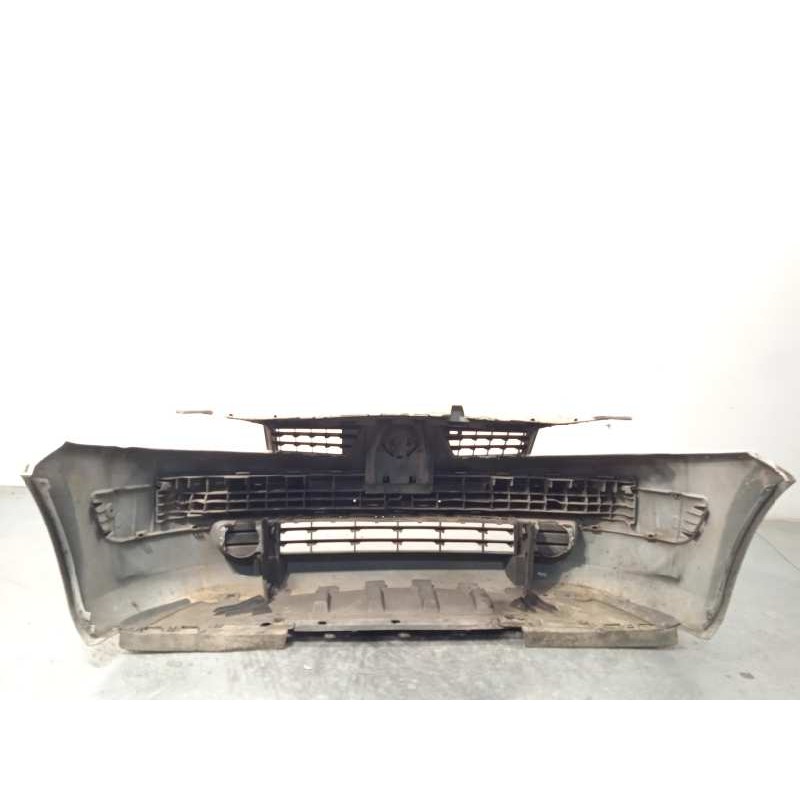 Recambio de paragolpes delantero para renault megane ii berlina 5p 1.5 dci diesel referencia OEM IAM 7701474484  