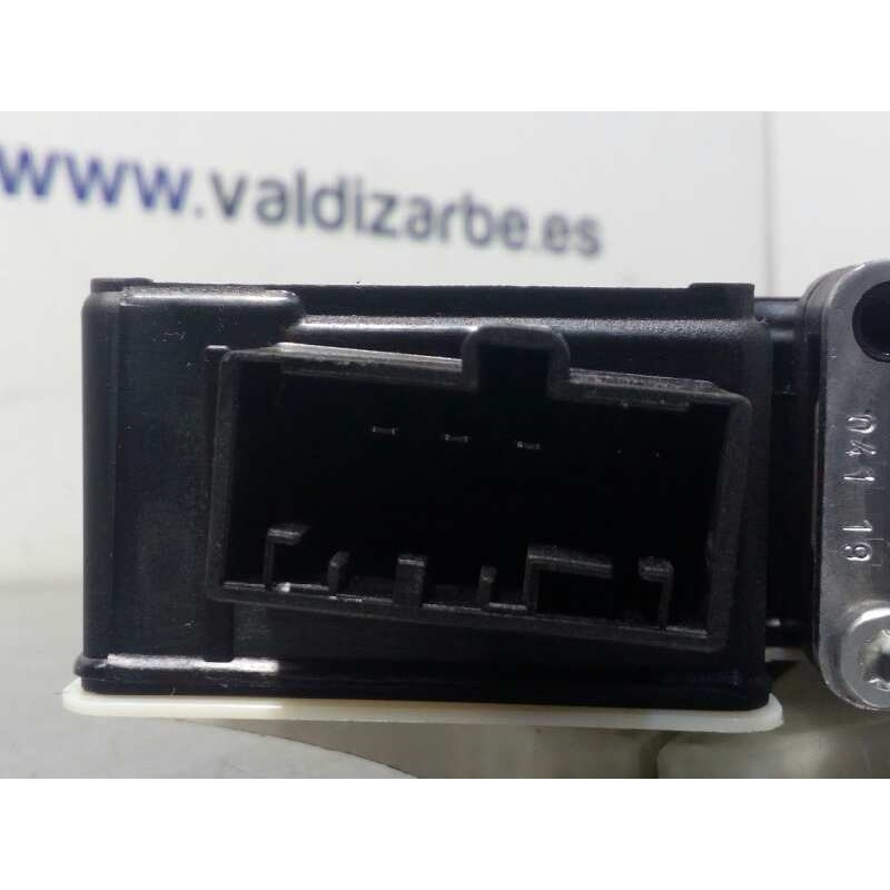 Recambio de elevalunas trasero derecho para seat arona fr referencia OEM IAM 6F0839462A  5Q0959812D