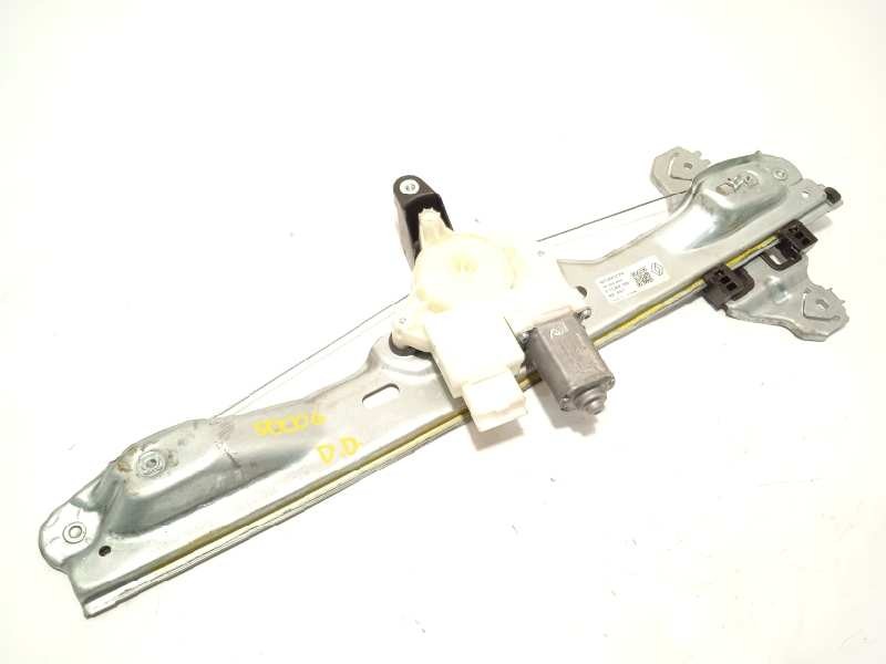Recambio de elevalunas delantero derecho para renault kadjar 1.3 tce referencia OEM IAM 807206317R  