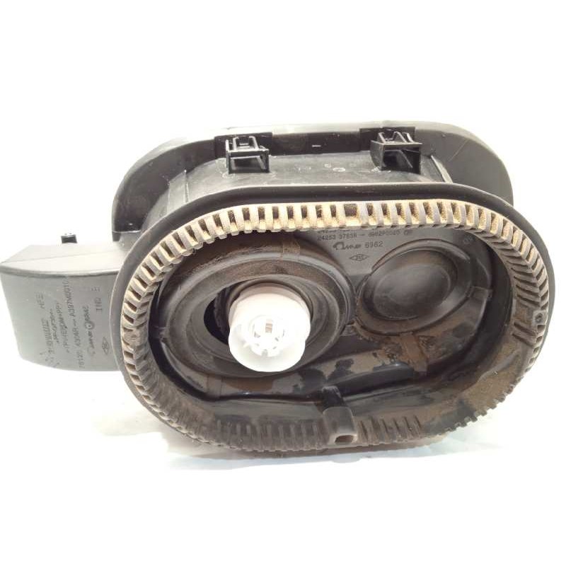 Recambio de tapa exterior combustible para renault kadjar 1.3 tce referencia OEM IAM 781204304R  788329267R