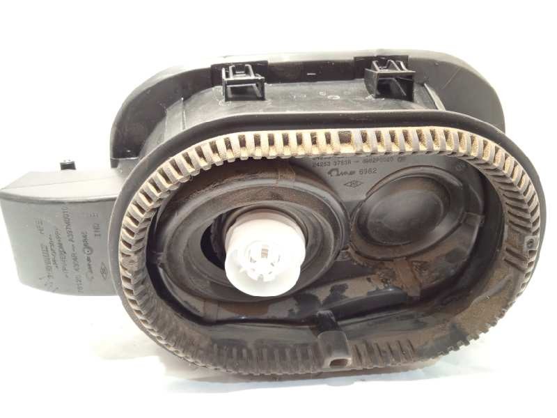 Recambio de tapa exterior combustible para renault kadjar 1.3 tce referencia OEM IAM 781204304R  788329267R